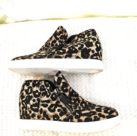 Madden Girl 8.5 Leopard Booties - Picture 4 of 8